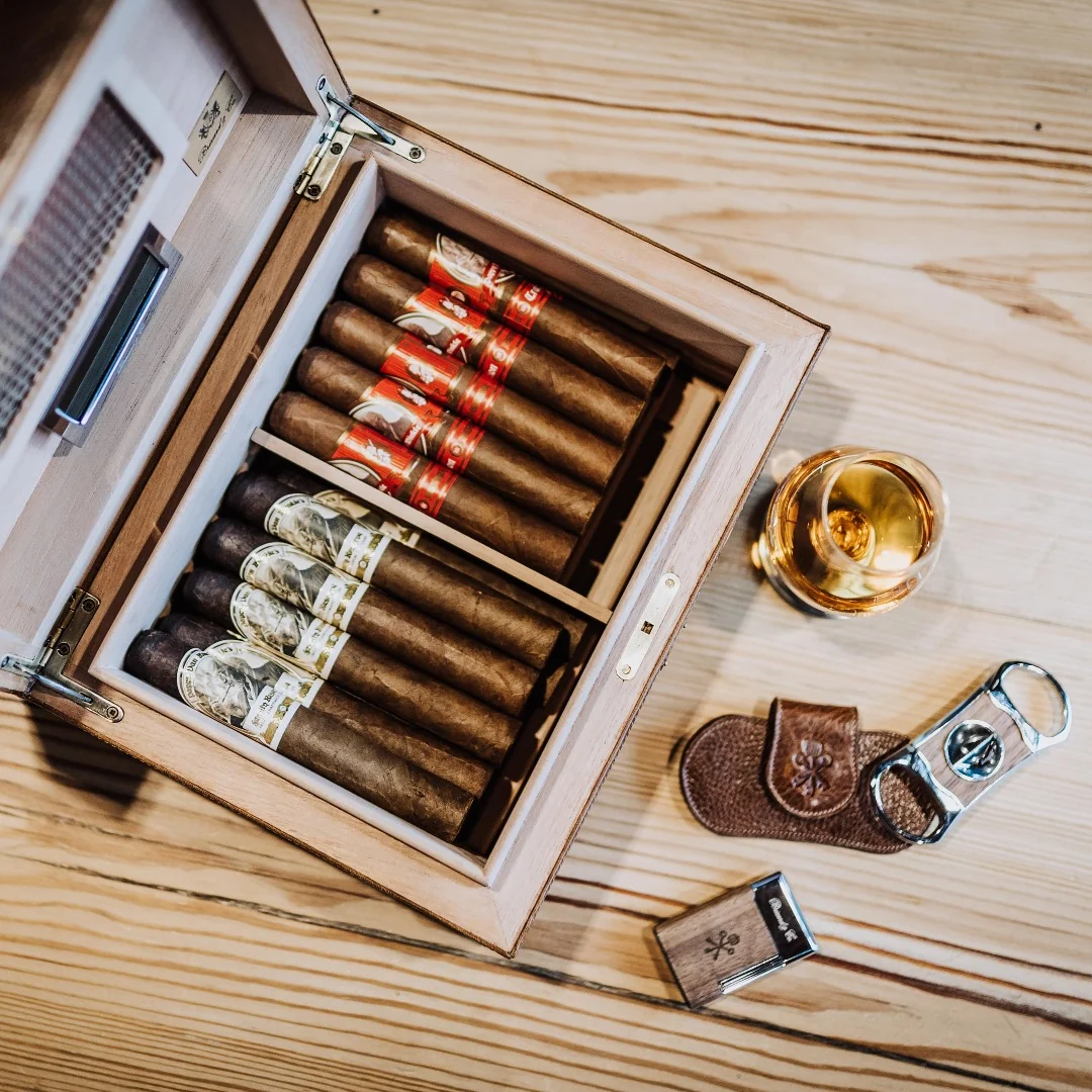 Custom Cigar Humidor in Antique Saddle Leather - 30/40 Count - Image 6